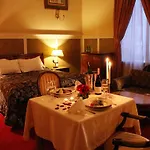 Palace And Park Complex 4*