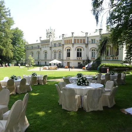 Hotel Palace And Park Complex Paszkówka