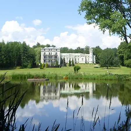 Hotel Palace And Park Complex Paszkówka