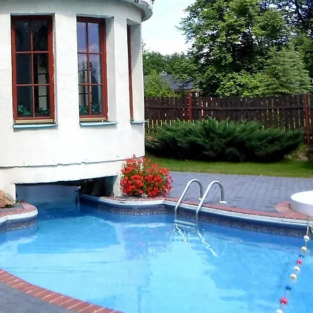 Hotel Palace And Park Complex