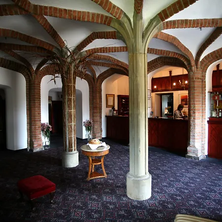 Palace And Park Complex Hotel 4*