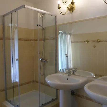 Palace And Park Complex Hotel Paszkówka