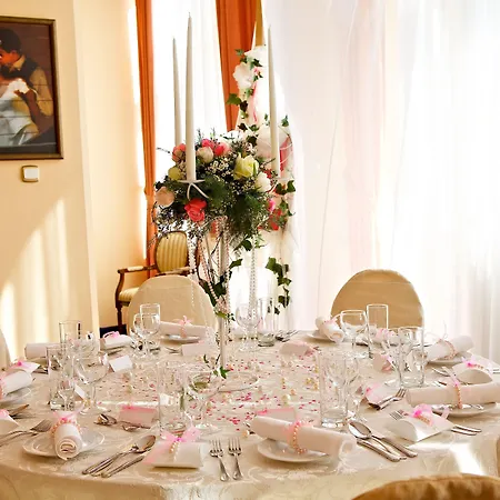 Hotel Palace And Park Complex 4*