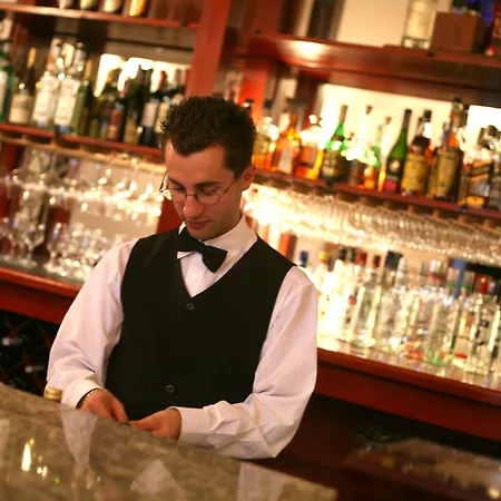 Palace And Park Complex