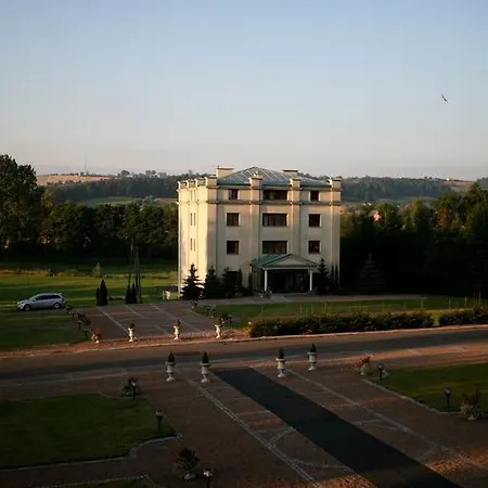 Palace And Park Complex Paszkówka