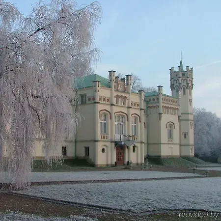 Palace And Park Complex Hotel Paszkówka