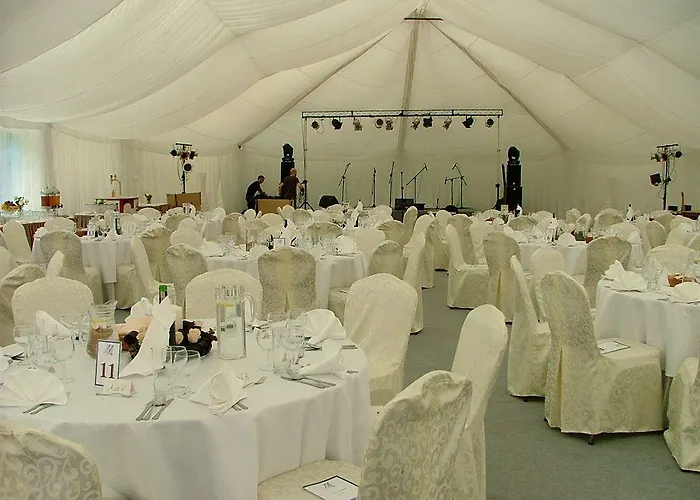 Отель Palace And Park Complex