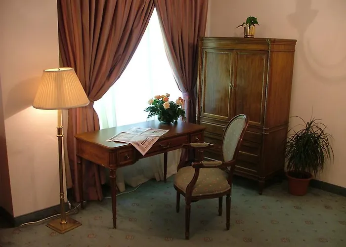 Palace And Park Complex 4* Пашкувка