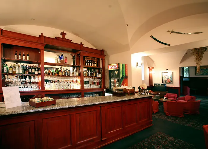 Palace And Park Complex Пашкувка