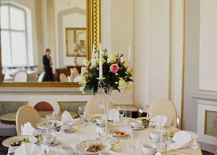 Palace And Park Complex 4* Пашкувка