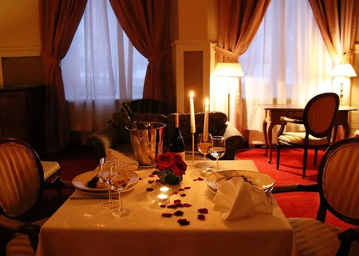 Palace And Park Complex Отель