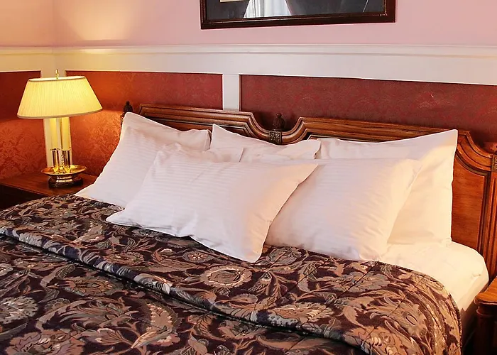 Отель Palace And Park Complex Пашкувка